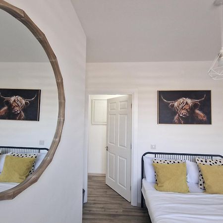 Lolo Properties 2, Free Parking Edinburgh Bagian luar foto